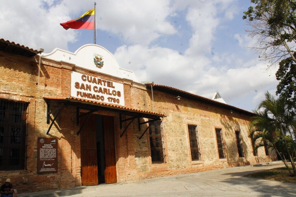 Cuartel San Carlos celebra identidad nacional con expresiones culturales diversas